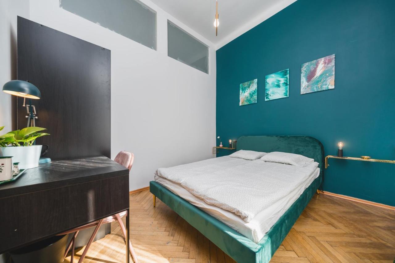 2 Bedroom Apartment Next To The Main Railway Station - By Upstairs Kraków Exteriör bild