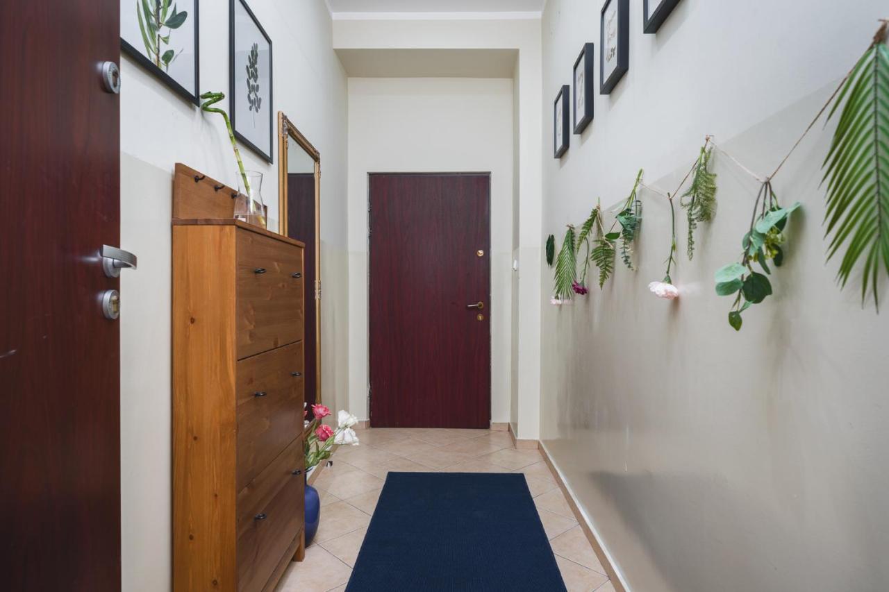 2 Bedroom Apartment Next To The Main Railway Station - By Upstairs Kraków Exteriör bild